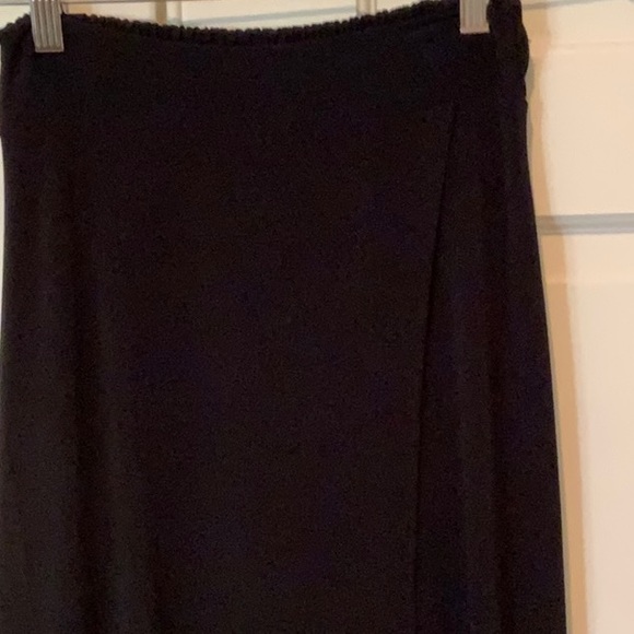 Veronica M Black Long Skirt with Scallop on Front Bottom - Picture 3 of 4